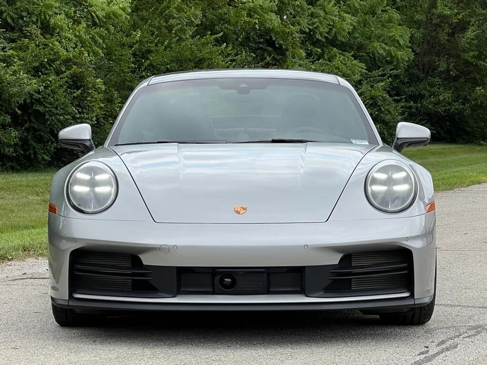 2025 Porsche 992 Carrera - Image 7 of 31
