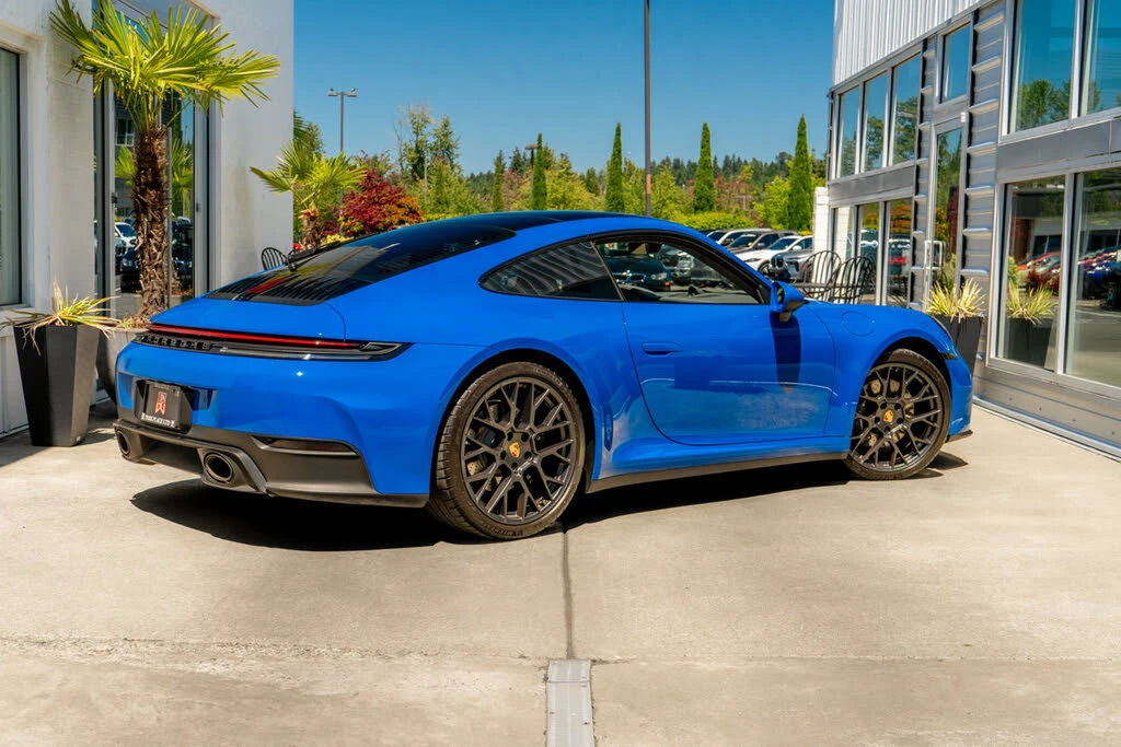 2025 Porsche 992 Carrera - Image 7 of 31