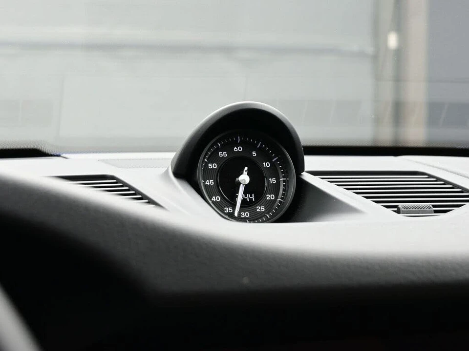 2025 Porsche 992 Carrera - Image 12 of 28
