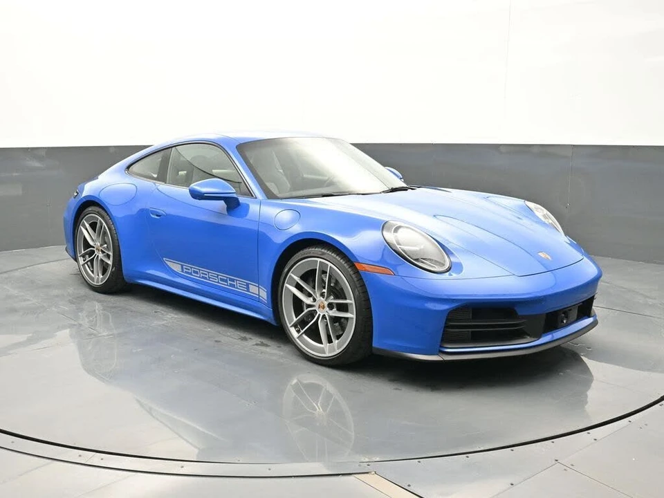 2025 Porsche 992 Carrera - Image 21 of 28