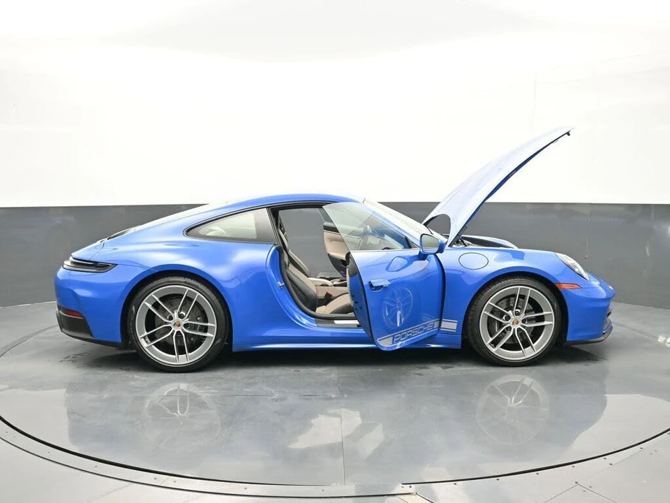 2025 Porsche 992 Carrera - Image 28 of 28