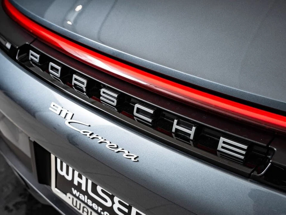 2025 Porsche 992 Carrera - Image 19 of 31