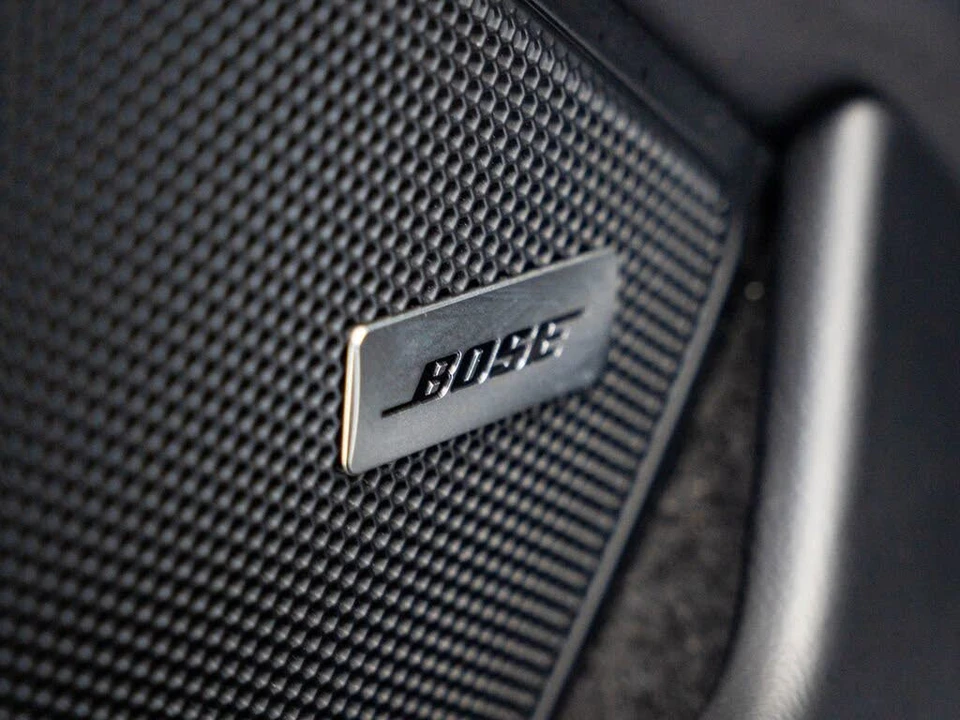 2025 Porsche 992 Carrera - Image 25 of 31