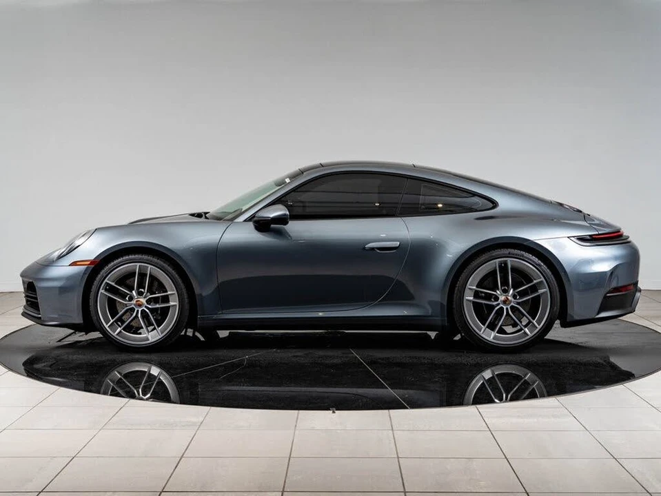 2025 Porsche 992 Carrera - Image 2 of 31