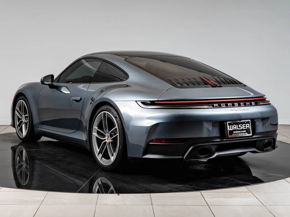 2025 Porsche 992 Carrera - Image 3 of 31