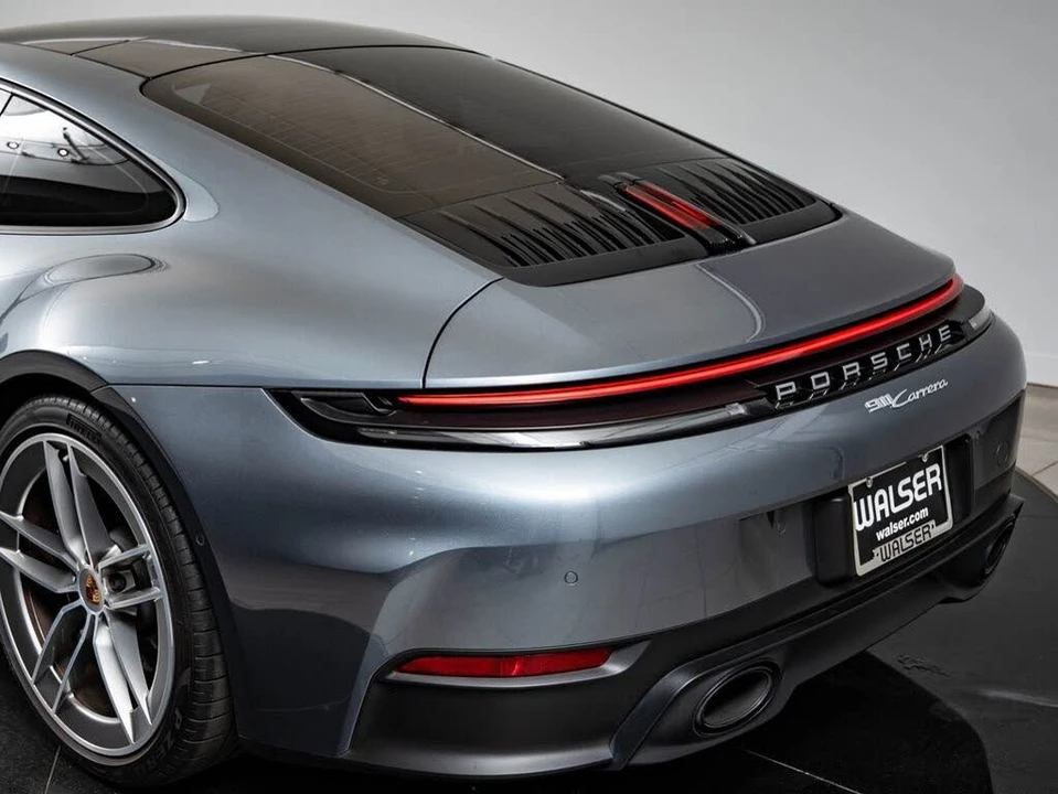 2025 Porsche 992 Carrera - Image 20 of 31