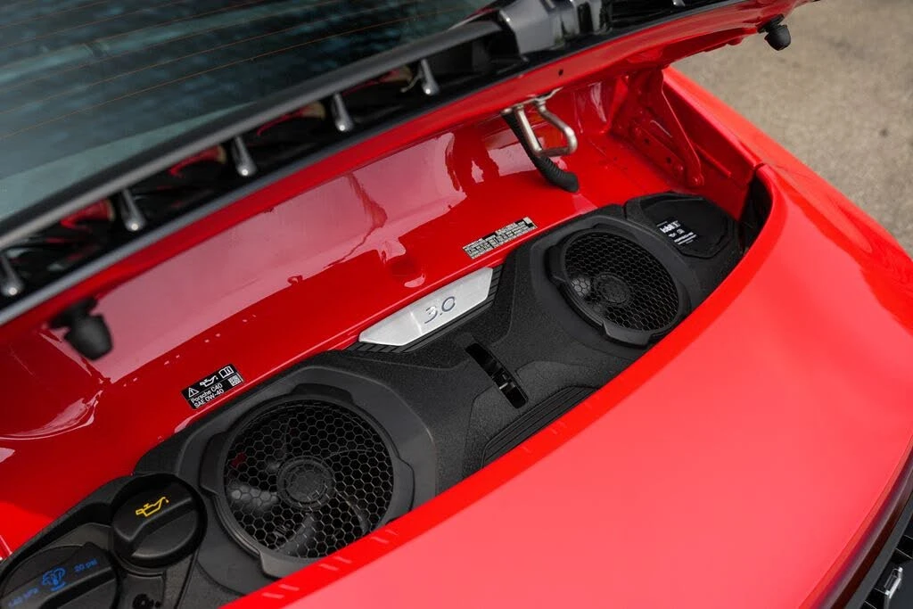 2025 Porsche 992 Carrera - Image 17 of 31
