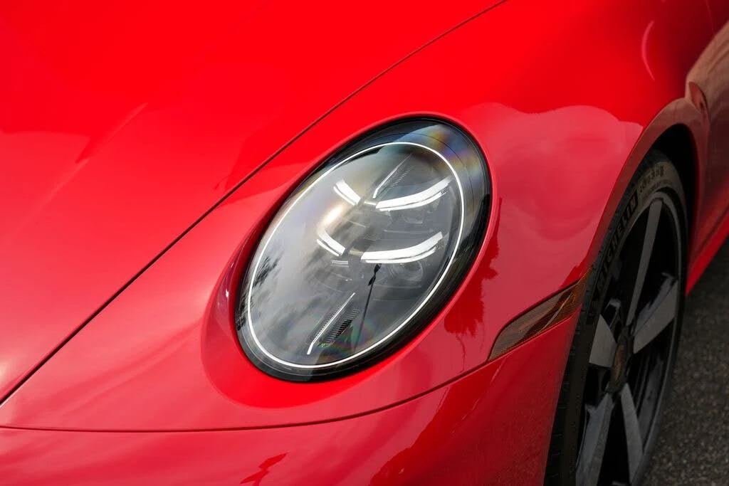 2025 Porsche 992 Carrera - Image 8 of 31