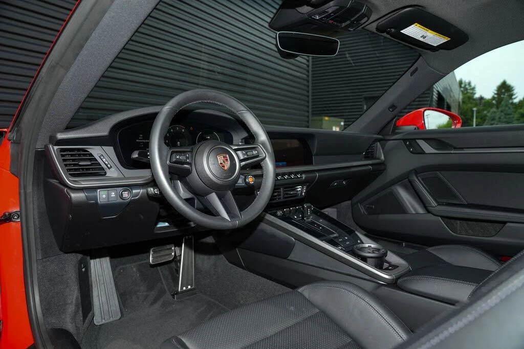 2025 Porsche 992 Carrera - Image 4 of 31