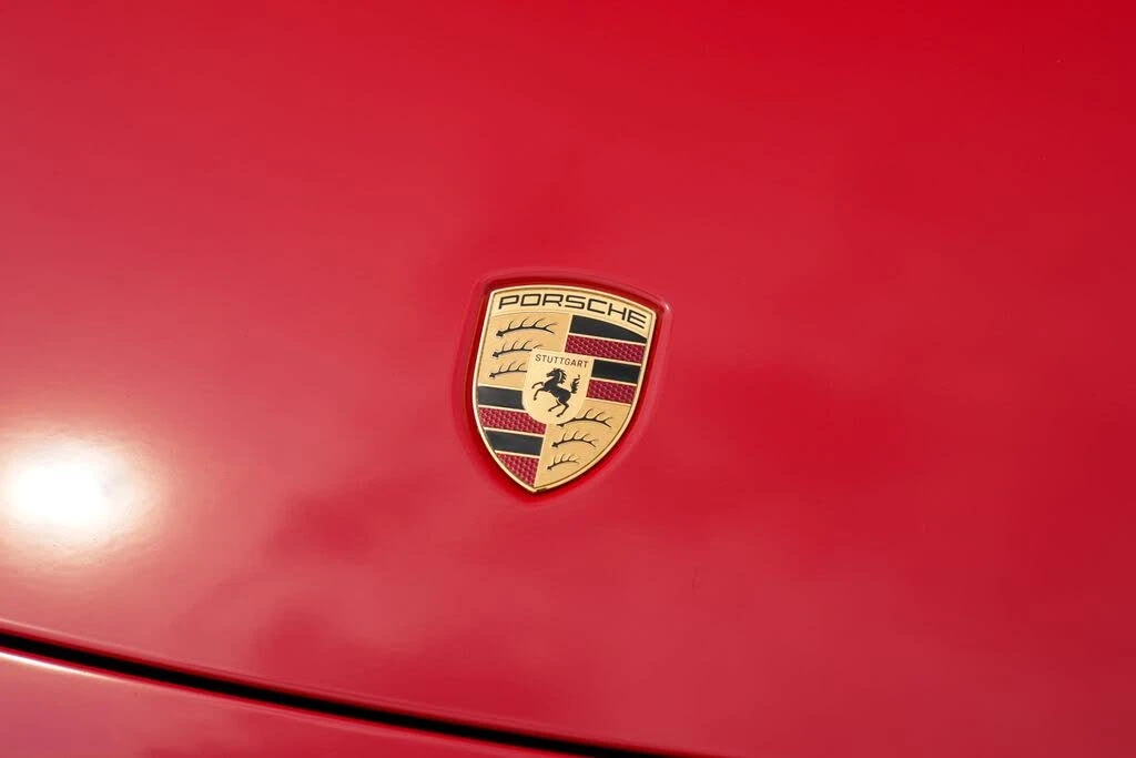 2025 Porsche 992 Carrera - Image 7 of 31