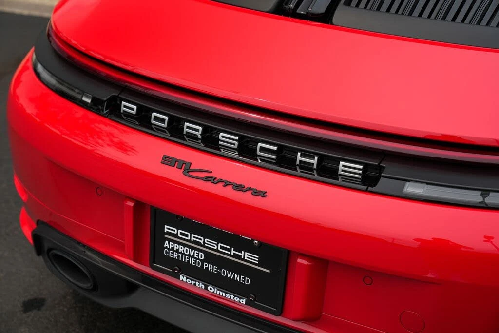2025 Porsche 992 Carrera - Image 16 of 31
