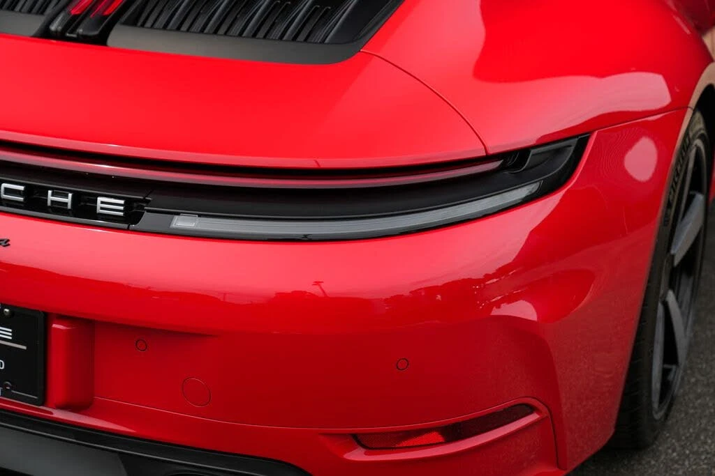 2025 Porsche 992 Carrera - Image 15 of 31