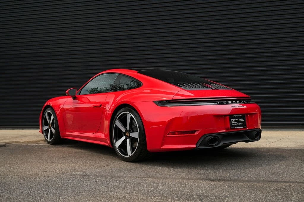 2025 Porsche 992 Carrera - Image 3 of 31