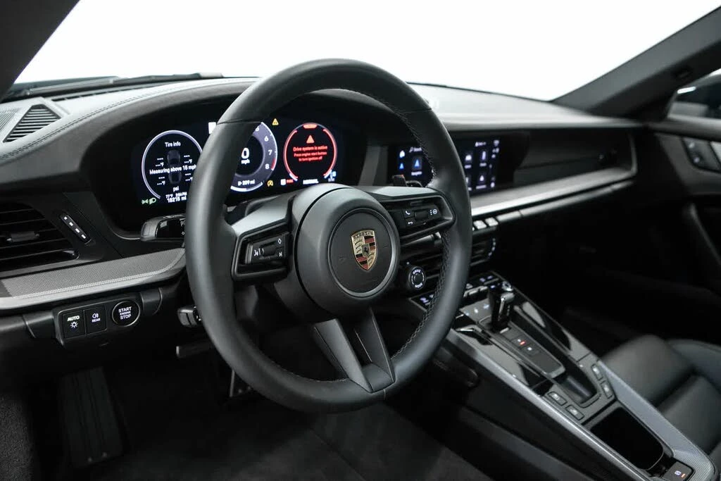 2025 Porsche 992 Carrera - Image 4 of 31