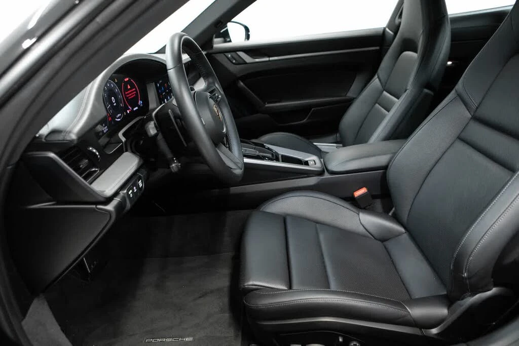 2025 Porsche 992 Carrera - Image 18 of 31