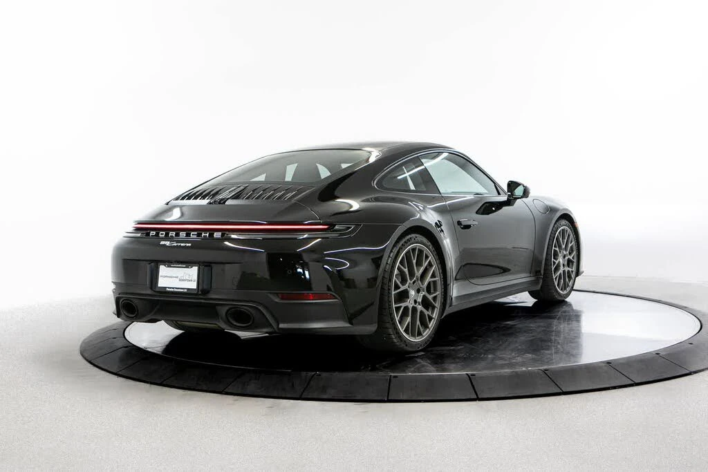 2025 Porsche 992 Carrera - Image 7 of 31