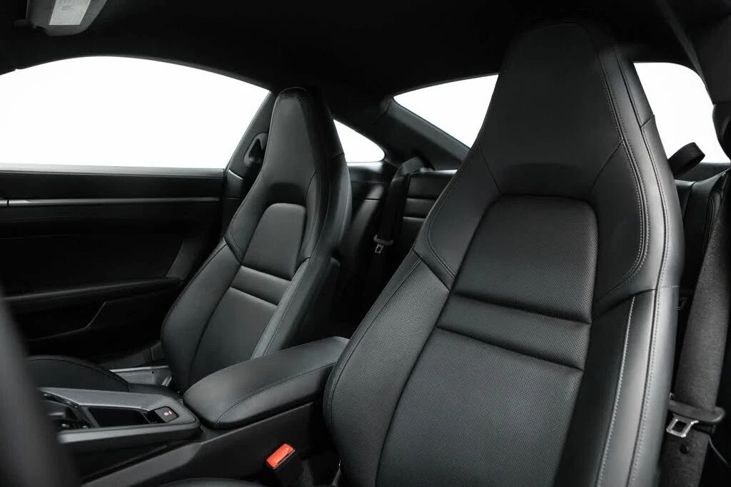 2025 Porsche 992 Carrera - Image 5 of 31