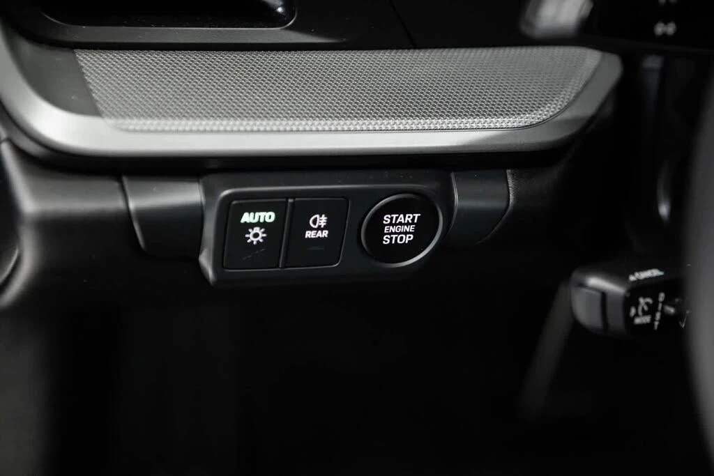 2025 Porsche 992 Carrera - Image 21 of 31