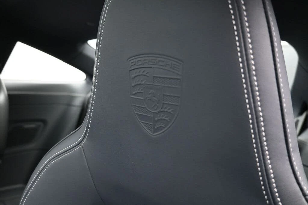 2025 Porsche 992 Carrera - Image 21 of 31