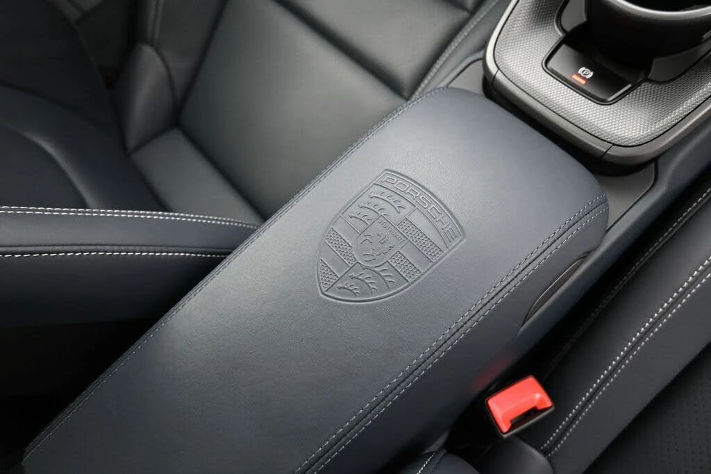 2025 Porsche 992 Carrera - Image 25 of 31