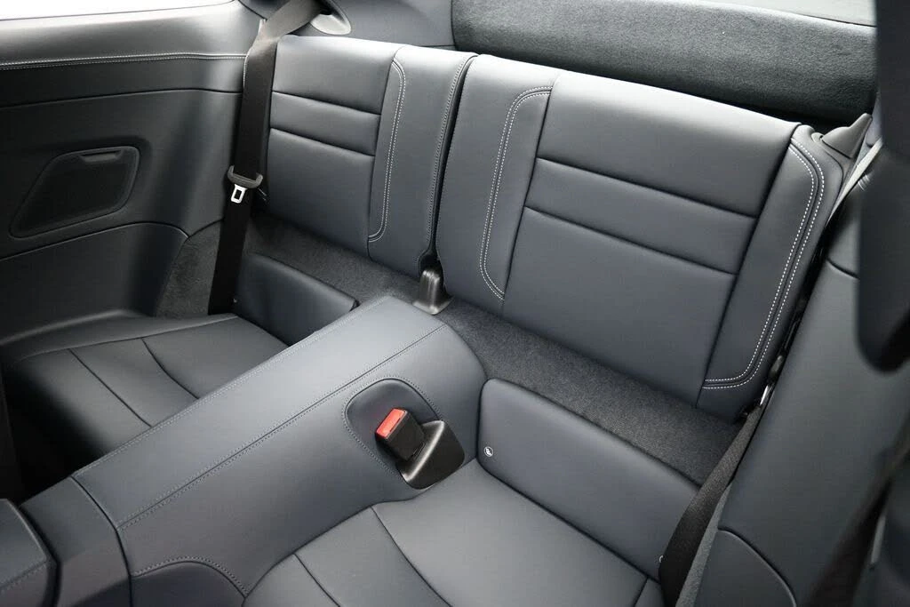 2025 Porsche 992 Carrera - Image 23 of 31