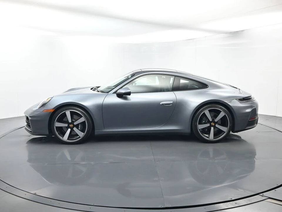 2025 Porsche 992 Carrera - Image 2 of 31