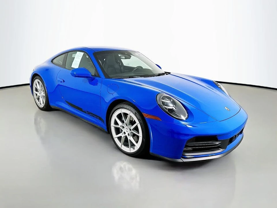 2025 Porsche 992 Carrera - Image 7 of 31