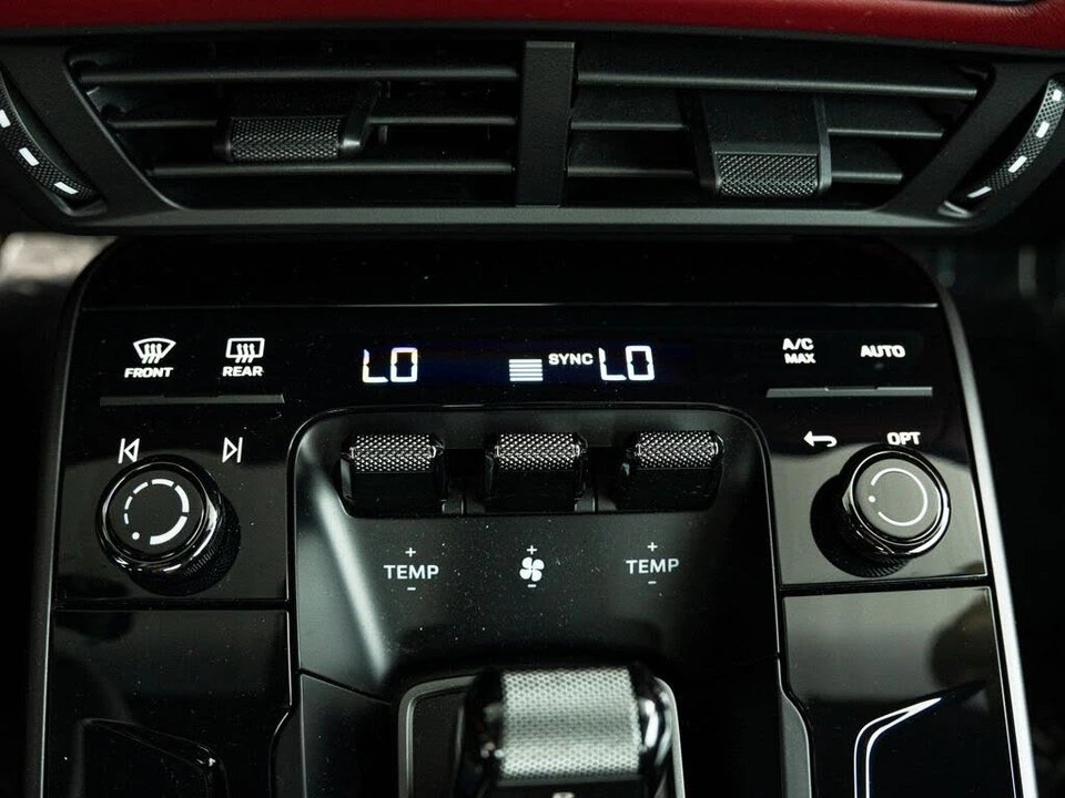 2025 Porsche 992 Carrera - Image 18 of 29