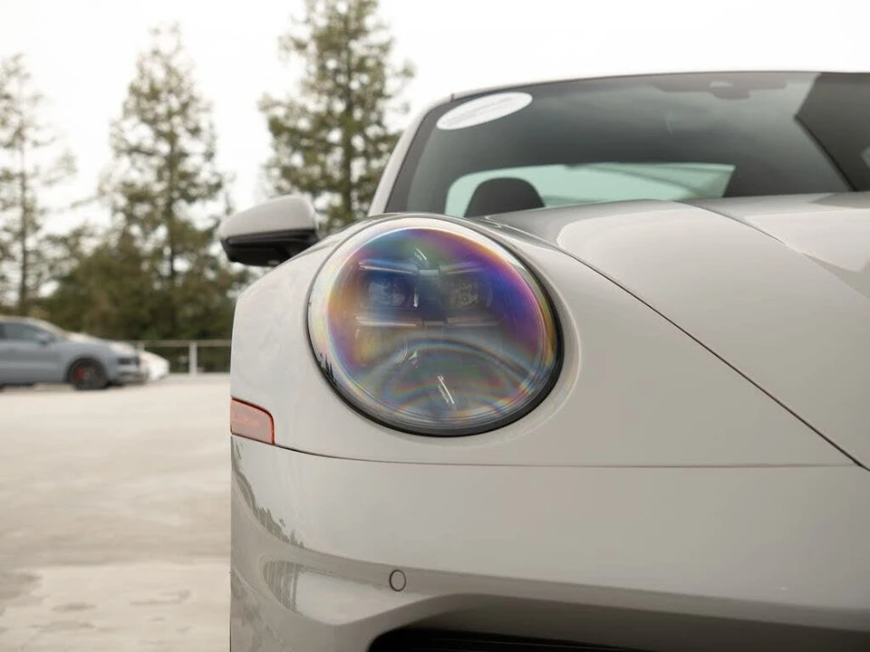 2025 Porsche 992 Carrera - Image 9 of 29