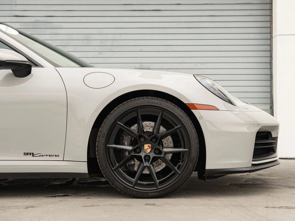 2025 Porsche 992 Carrera - Image 7 of 29