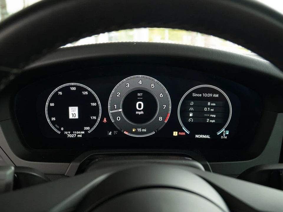 2025 Porsche 992 Carrera - Image 17 of 29