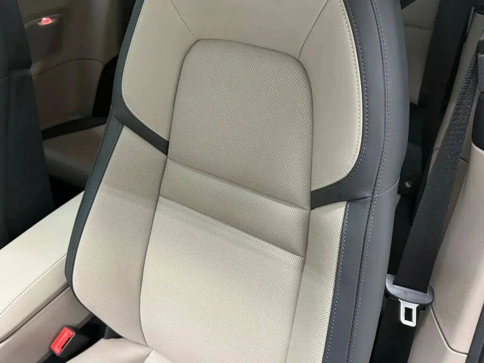 2025 Porsche 992 Carrera - Image 18 of 31