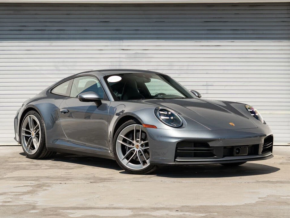 2025 Porsche 992 Carrera - Image 28 of 31
