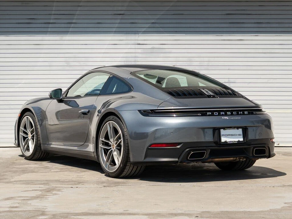 2025 Porsche 992 Carrera - Image 3 of 31