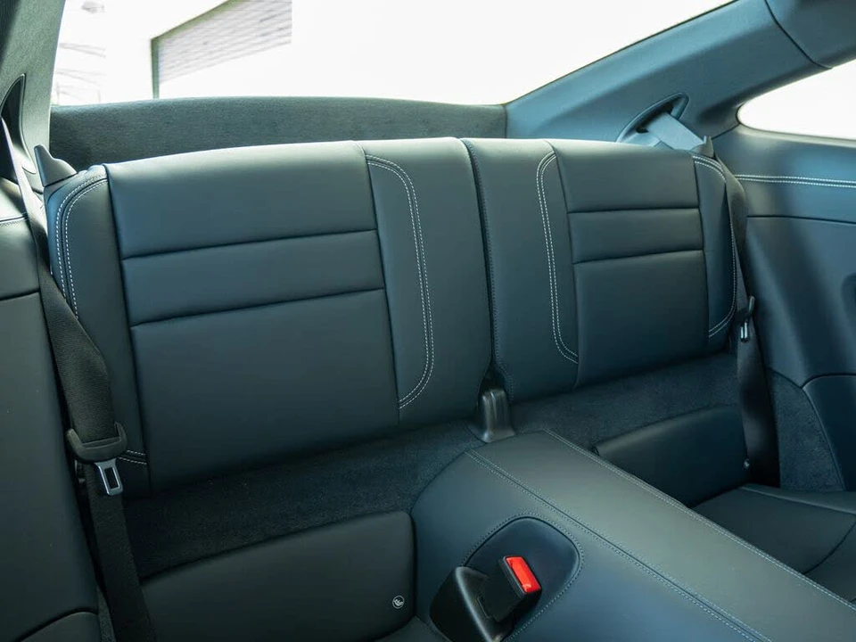 2025 Porsche 992 Carrera - Image 22 of 31