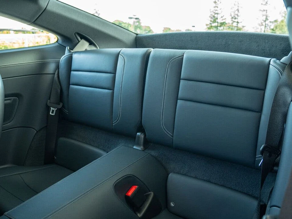 2025 Porsche 992 Carrera - Image 18 of 31