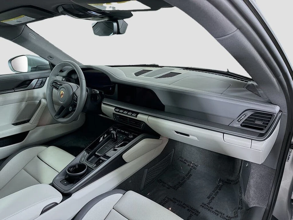 2025 Porsche 992 Carrera - Image 28 of 31