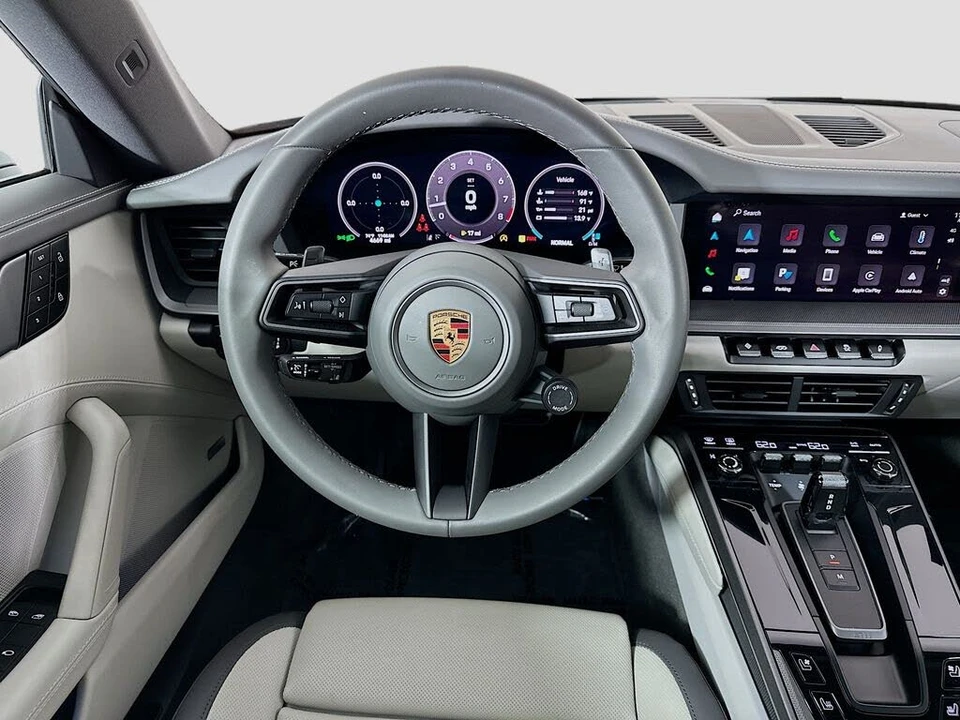 2025 Porsche 992 Carrera - Image 24 of 31
