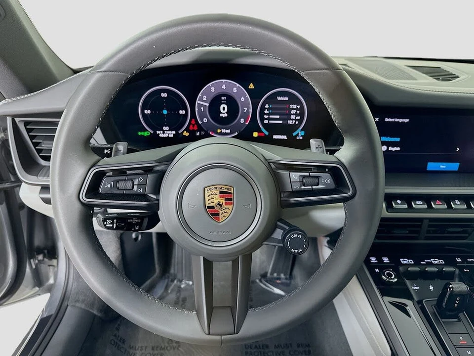 2025 Porsche 992 Carrera - Image 12 of 31