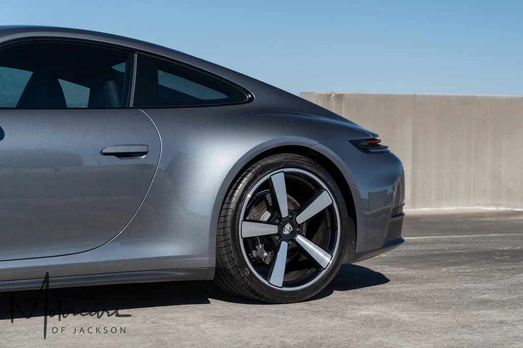 2025 Porsche 992 Carrera - Image 31 of 31