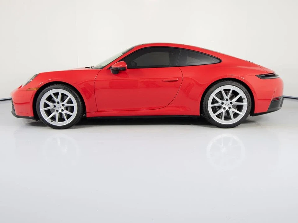 2025 Porsche 992 Carrera - Image 2 of 31