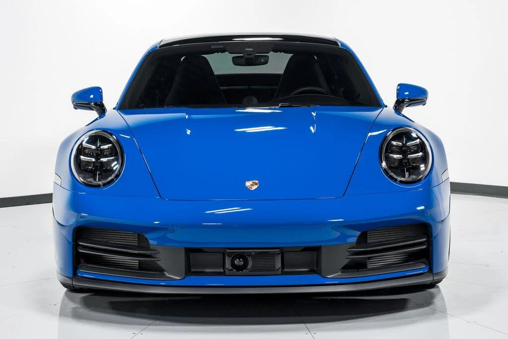 2025 Porsche 992 Carrera - Image 8 of 31