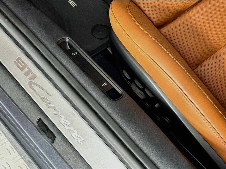 2025 Porsche 992 Carrera - Image 23 of 31