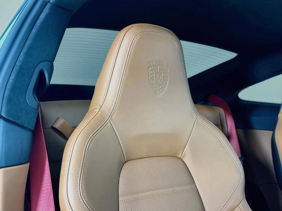2025 Porsche 992 Carrera - Image 25 of 31
