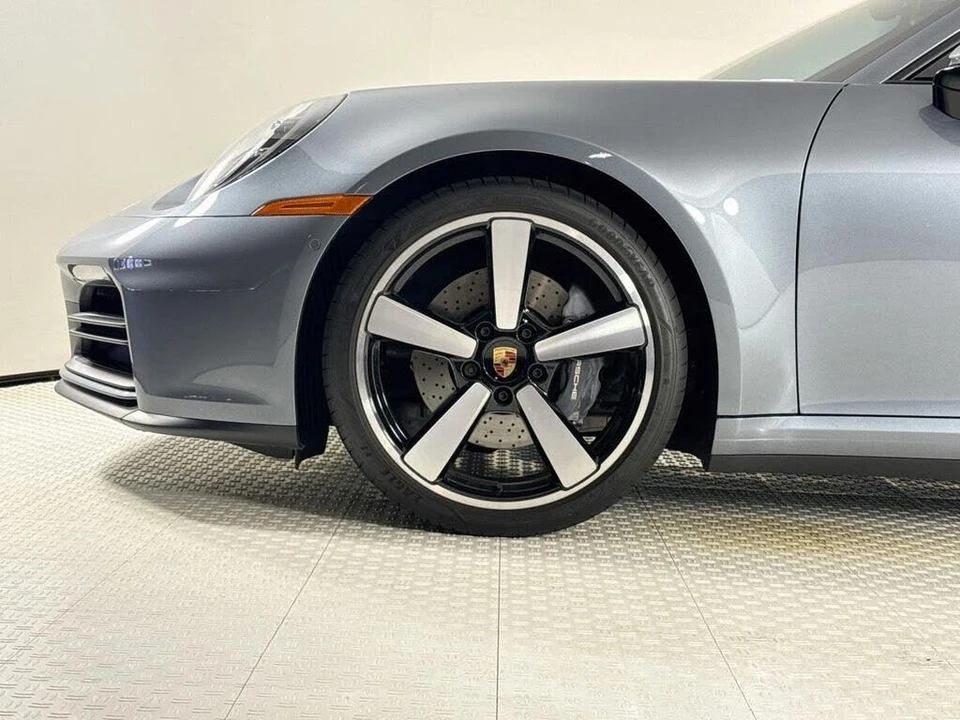 2025 Porsche 992 Carrera - Image 31 of 31
