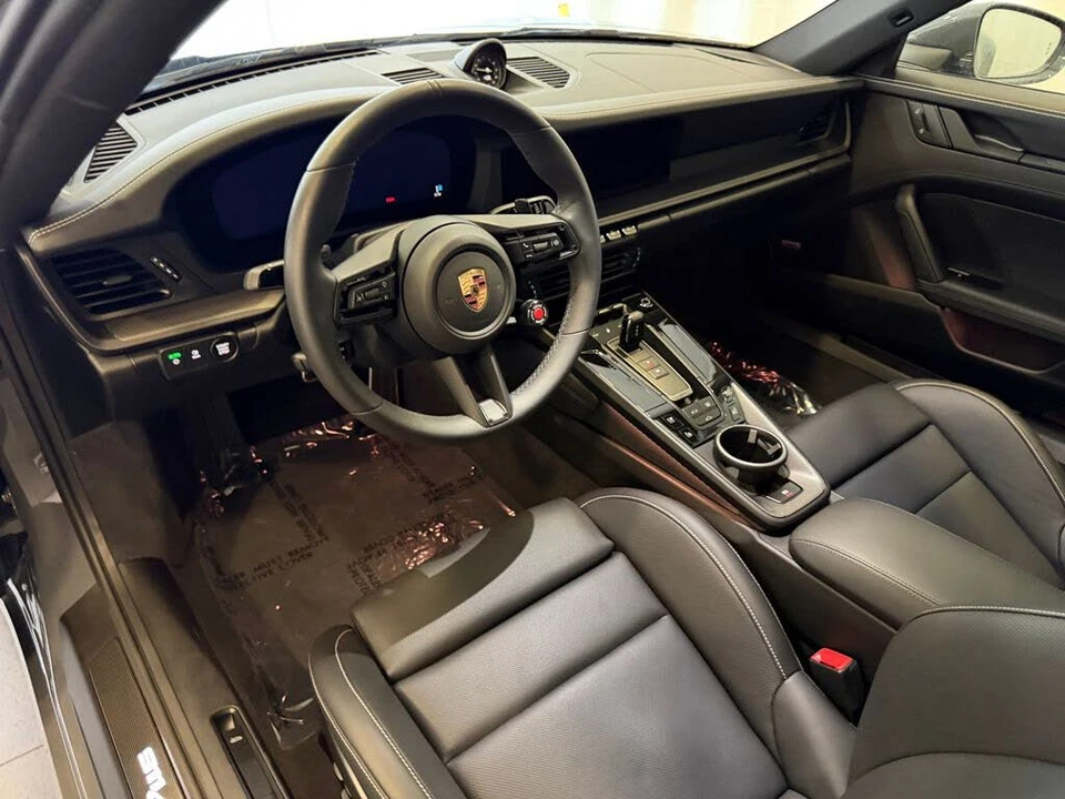 2025 Porsche 992 Carrera - Image 4 of 26