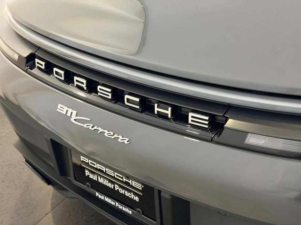 2025 Porsche 992 Carrera - Image 24 of 26