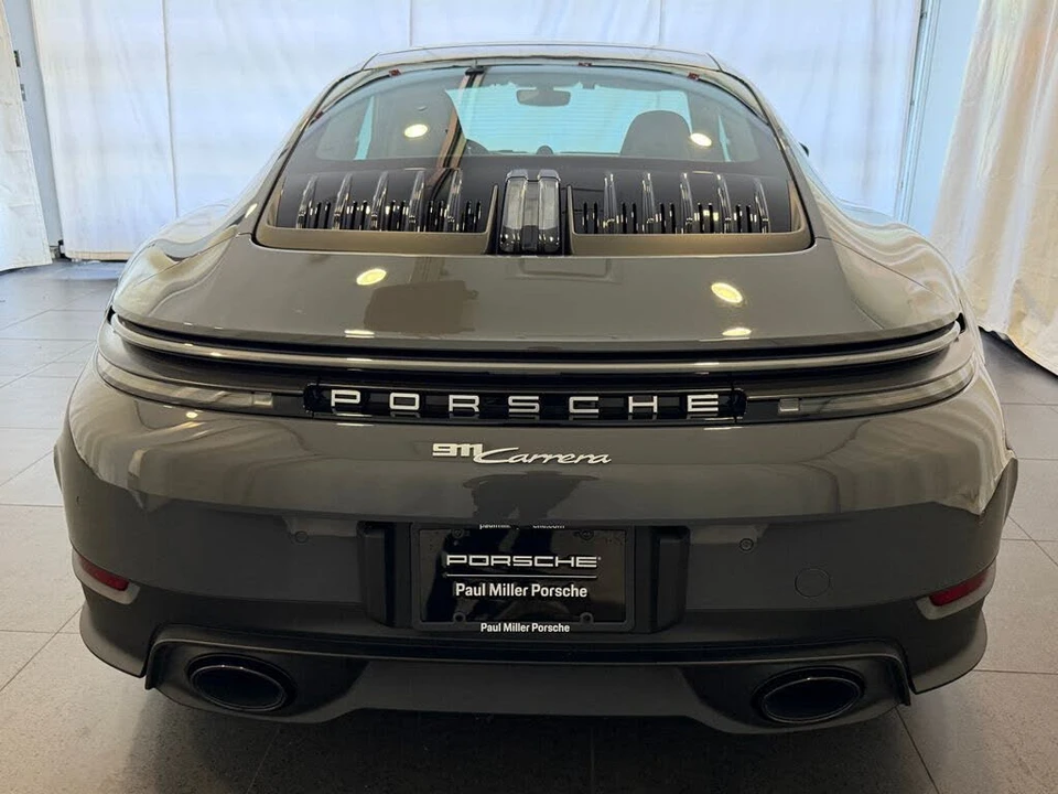2025 Porsche 992 Carrera - Image 8 of 26