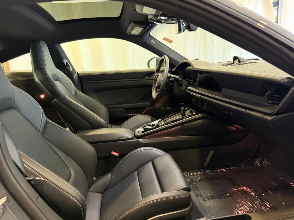 2025 Porsche 992 Carrera - Image 16 of 26