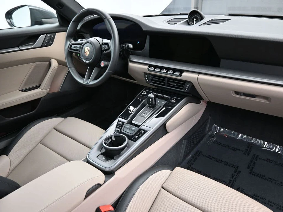 2025 Porsche 992 Carrera - Image 23 of 31